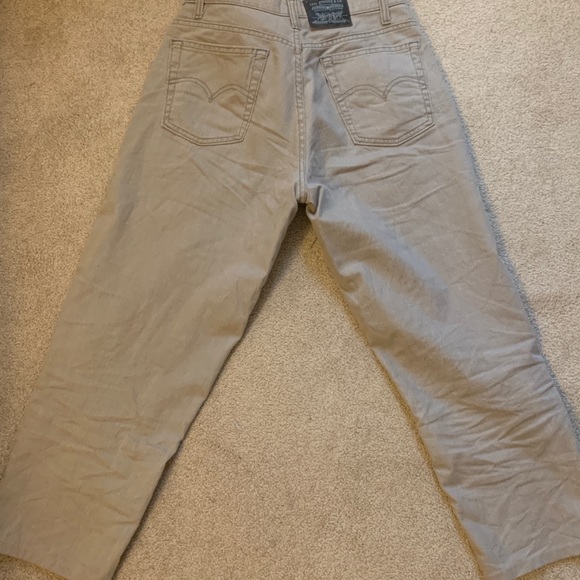 Levis pants - Picture 2 of 5